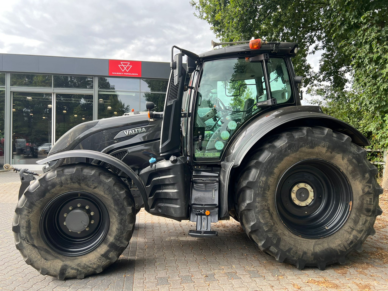 Valtra T174 Versu - Трактор: фото 2 Valtra T174 Versu - Трактор: фото 2