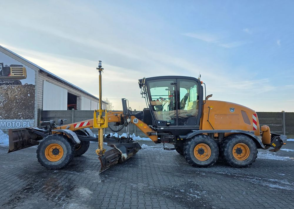 New Holland 836C AWD, 6X6, 2016 ROK, SYSTEM NIWELACJI TRIMBLE 3D - Каток: фото 2 New Holland 836C AWD, 6X6, 2016 ROK, SYSTEM NIWELACJI TRIMBLE 3D - Каток: фото 2