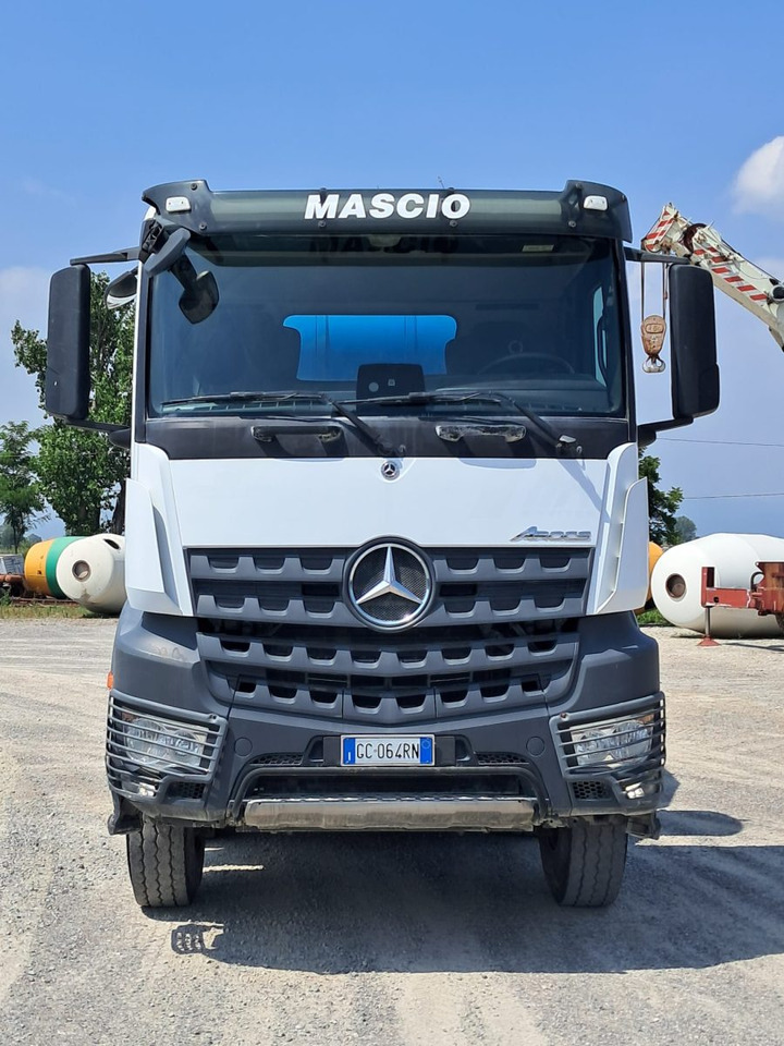 MERCEDES AROCS 4142 - Автобетоносмеситель: фото 2 MERCEDES AROCS 4142 - Автобетоносмеситель: фото 2