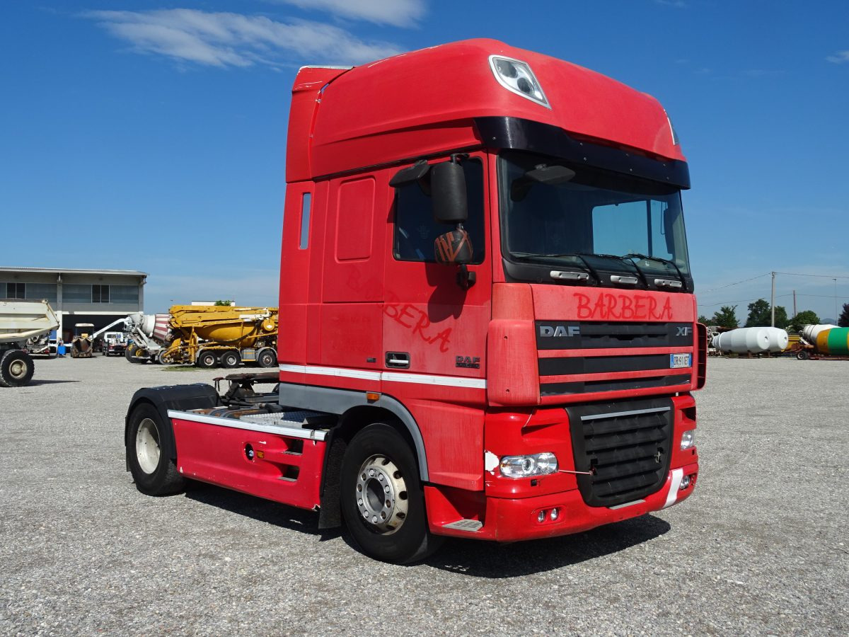 DAF XF 105.480 - Тягач: фото 3 DAF XF 105.480 - Тягач: фото 3