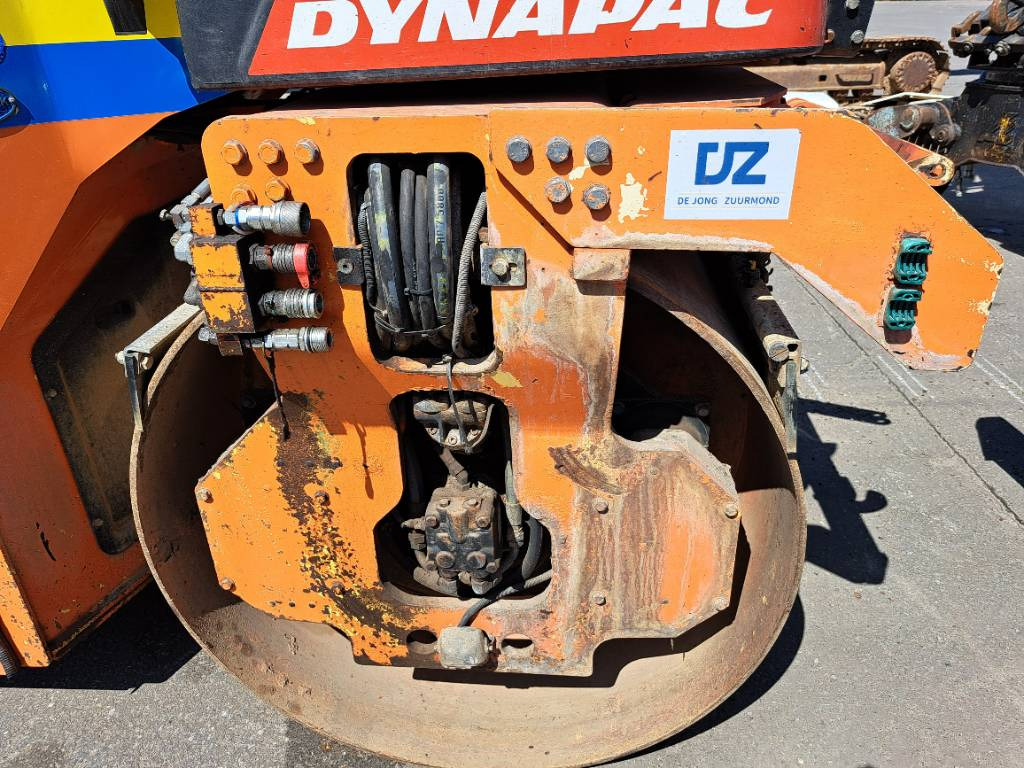 Dynapac CG233HF - Дорожный каток: фото 4 Dynapac CG233HF - Дорожный каток: фото 4