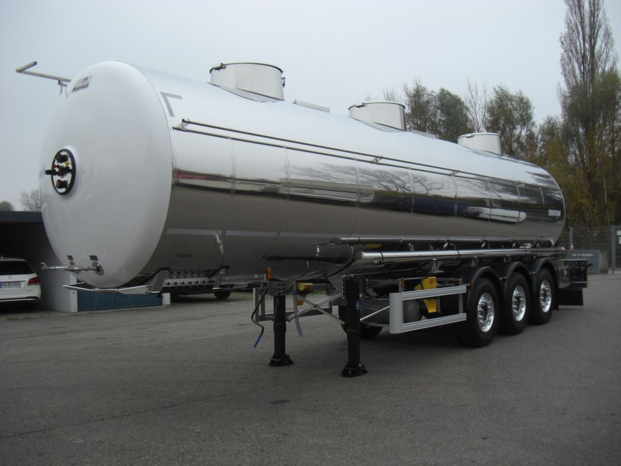 Magyar SRMAGD / Drucktank / Heizbar / Sofort ! Magyar SRMAGD / Drucktank / Heizbar / Sofort ! - Полуприцеп-цистерна: фото 1 Magyar SRMAGD / Drucktank / Heizbar / Sofort ! Magyar SRMAGD / Drucktank / Heizbar / Sofort ! - Полуприцеп-цистерна: фото 1
