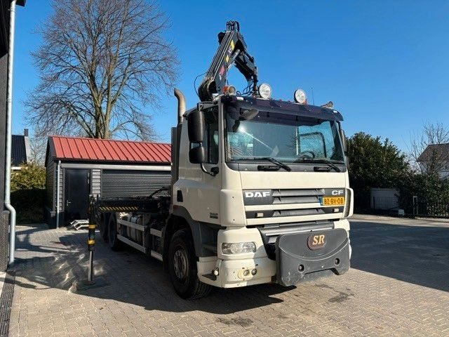 DAF FAS CF85.360 mit VDL Haak + HIAB 122 Kran - Крюковой мультилифт, Автоманипулятор: фото 2 DAF FAS CF85.360 mit VDL Haak + HIAB 122 Kran - Крюковой мультилифт, Автоманипулятор: фото 2
