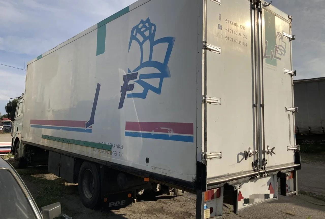 Грузовик-контейнеровоз/ Сменный кузов DAF CF 85 Container body: фото 6 Грузовик-контейнеровоз/ Сменный кузов DAF CF 85 Container body: фото 6