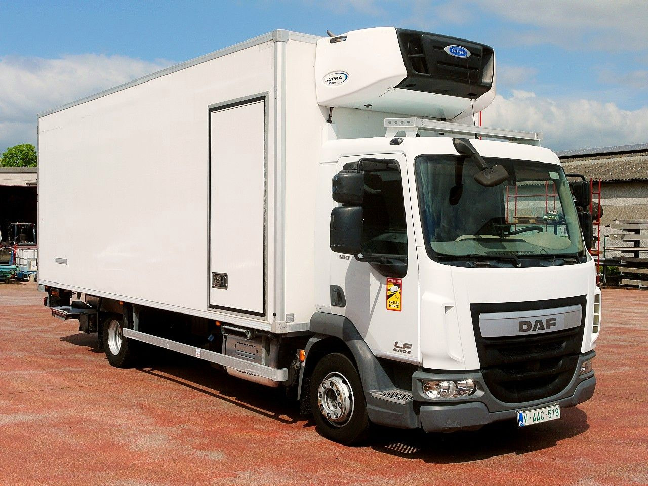 DAF 180.12 LF FA KUHLKOFFER CARRIER SUPRA 850 MULTI - Рефрижератор: фото 2 DAF 180.12 LF FA KUHLKOFFER CARRIER SUPRA 850 MULTI - Рефрижератор: фото 2
