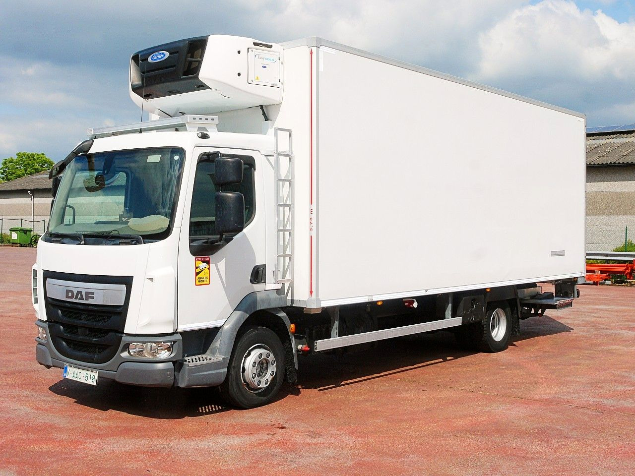 DAF 180.12 LF FA KUHLKOFFER CARRIER SUPRA 850 MULTI - Рефрижератор: фото 4 DAF 180.12 LF FA KUHLKOFFER CARRIER SUPRA 850 MULTI - Рефрижератор: фото 4