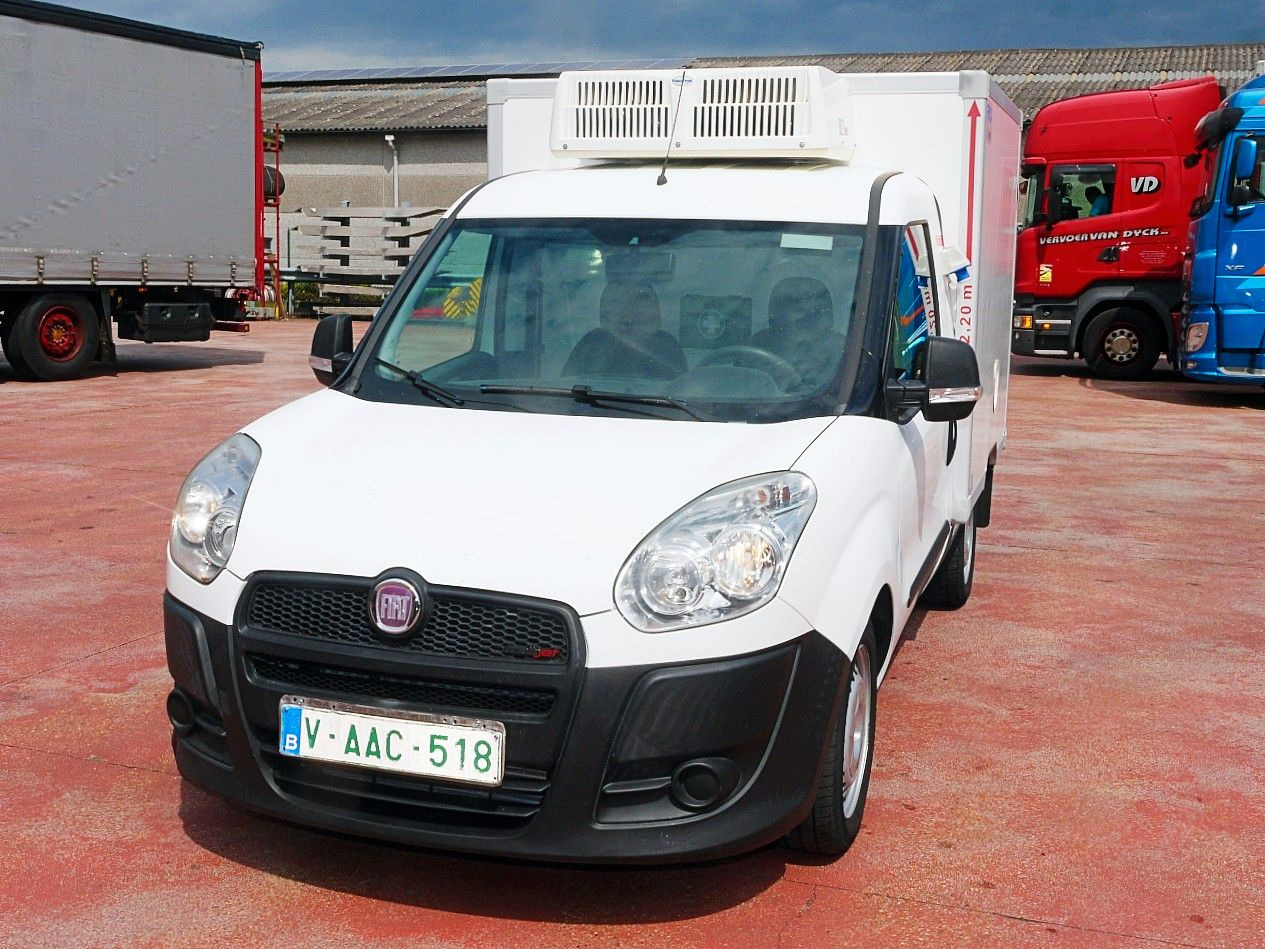 Fiat DOBLO 1.3 KUHLKOFFER RELEC FROID TR 22 -20C - Малотоннажный рефрижератор: фото 4 Fiat DOBLO 1.3 KUHLKOFFER RELEC FROID TR 22 -20C - Малотоннажный рефрижератор: фото 4