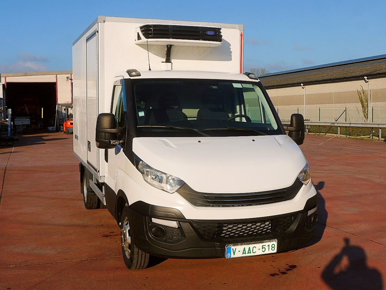 Iveco 35C14 DAILY KUHLKOFFER CARRIER XARIOS 350 -20C - Малотоннажный рефрижератор: фото 1 Iveco 35C14 DAILY KUHLKOFFER CARRIER XARIOS 350 -20C - Малотоннажный рефрижератор: фото 1