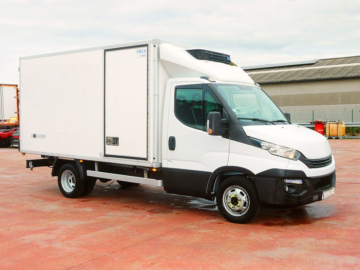 Iveco 35C16 DAILY KUHLKOFFER CARRIER XARIOS 350 - Малотоннажный рефрижератор: фото 2 Iveco 35C16 DAILY KUHLKOFFER CARRIER XARIOS 350 - Малотоннажный рефрижератор: фото 2