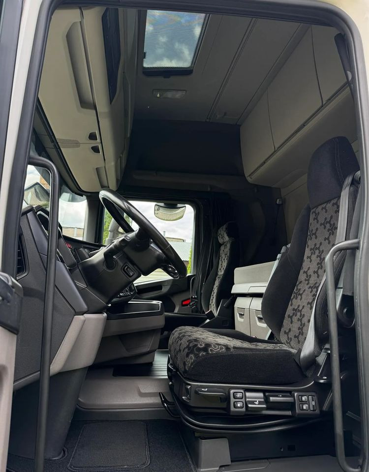 Scania R450 - Тягач: фото 3 Scania R450 - Тягач: фото 3