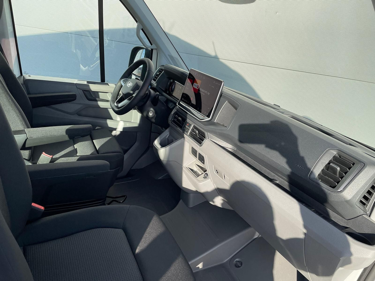 Цельнометаллический фургон MAN TGE 3.180 L4H3 KASTEN ACC STANDHZ NAVI AHK: фото 13 Цельнометаллический фургон MAN TGE 3.180 L4H3 KASTEN ACC STANDHZ NAVI AHK: фото 13