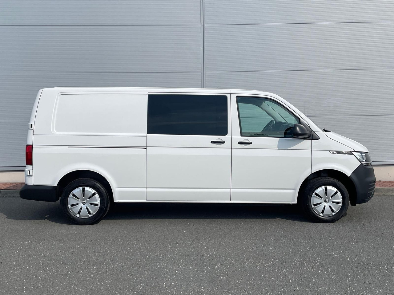 Volkswagen T6.1 Transporter MIXTO LR 2.0 TDI KLIMA PDC - Пассажирский фургон: фото 5 Volkswagen T6.1 Transporter MIXTO LR 2.0 TDI KLIMA PDC - Пассажирский фургон: фото 5