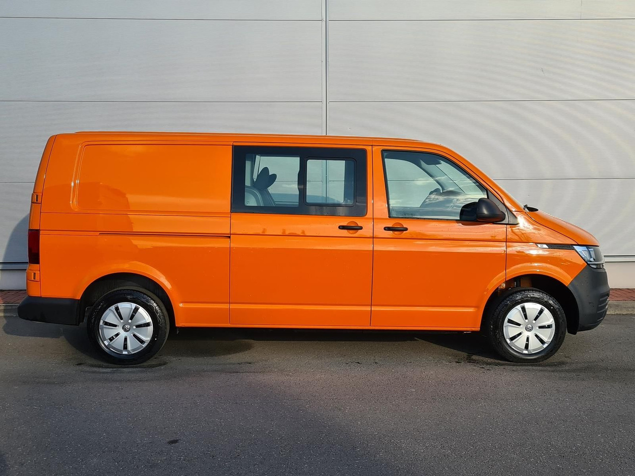 Volkswagen T6.1 Transporter MIXTO lang LED PDC KLIMA SITZH - Легковой автомобиль: фото 5 Volkswagen T6.1 Transporter MIXTO lang LED PDC KLIMA SITZH - Легковой автомобиль: фото 5