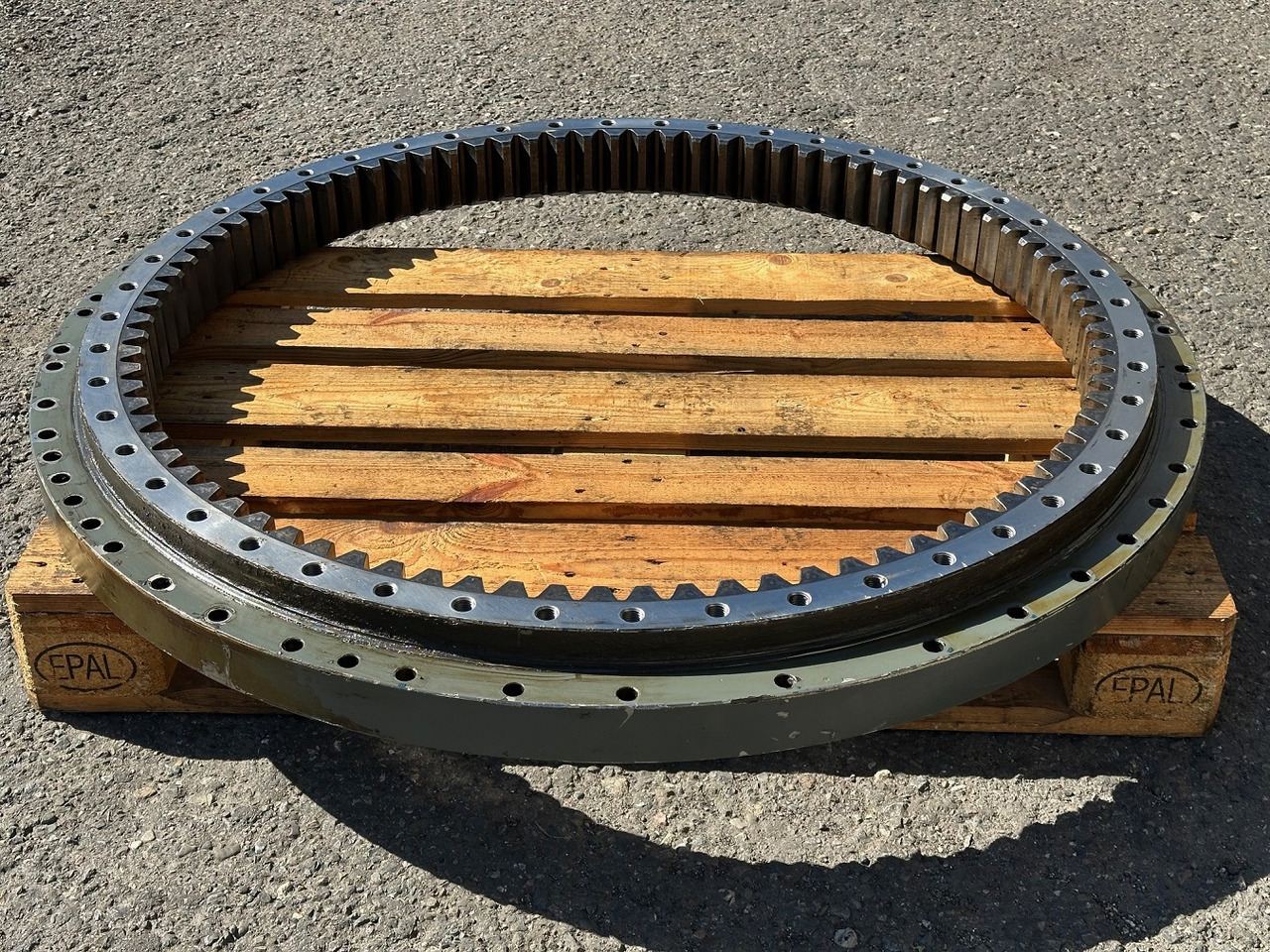 LIEBHERR Original Drehkranz – Kugeldrehverbindung mit ID-Nr.11690802. R920 S-1545,R920-1545,R922 LC-1442,R922 LC-1443,R922-1442,R924 LC-1444,R924 LC-1445,R924-1444,R925-1444. #11690802.N10220272# - Поворотное кольцо для Гусеничных экскаваторов: фото 4 LIEBHERR Original Drehkranz – Kugeldrehverbindung mit ID-Nr.11690802. R920 S-1545,R920-1545,R922 LC-1442,R922 LC-1443,R922-1442,R924 LC-1444,R924 LC-1445,R924-1444,R925-1444. #11690802.N10220272# - Поворотное кольцо для Гусеничных экскаваторов: фото 4