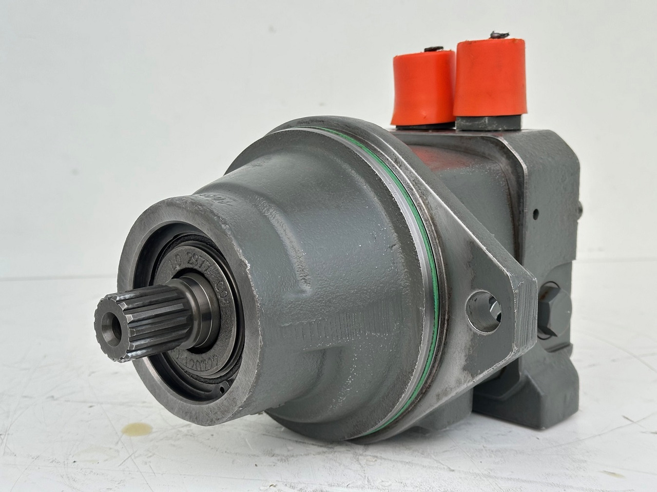 LIEBHERR Original Hydraulikeinbaumotor AT-FMF045. ID-Nr.9075181 – ID-Nr.10125043A. A309, A311, A312, A314, A316, A900, A904, A918, R313, R317, R900, R904. #A18.12.90158# - Гидравлический мотор для Экскаваторов: фото 1 LIEBHERR Original Hydraulikeinbaumotor AT-FMF045. ID-Nr.9075181 – ID-Nr.10125043A. A309, A311, A312, A314, A316, A900, A904, A918, R313, R317, R900, R904. #A18.12.90158# - Гидравлический мотор для Экскаваторов: фото 1