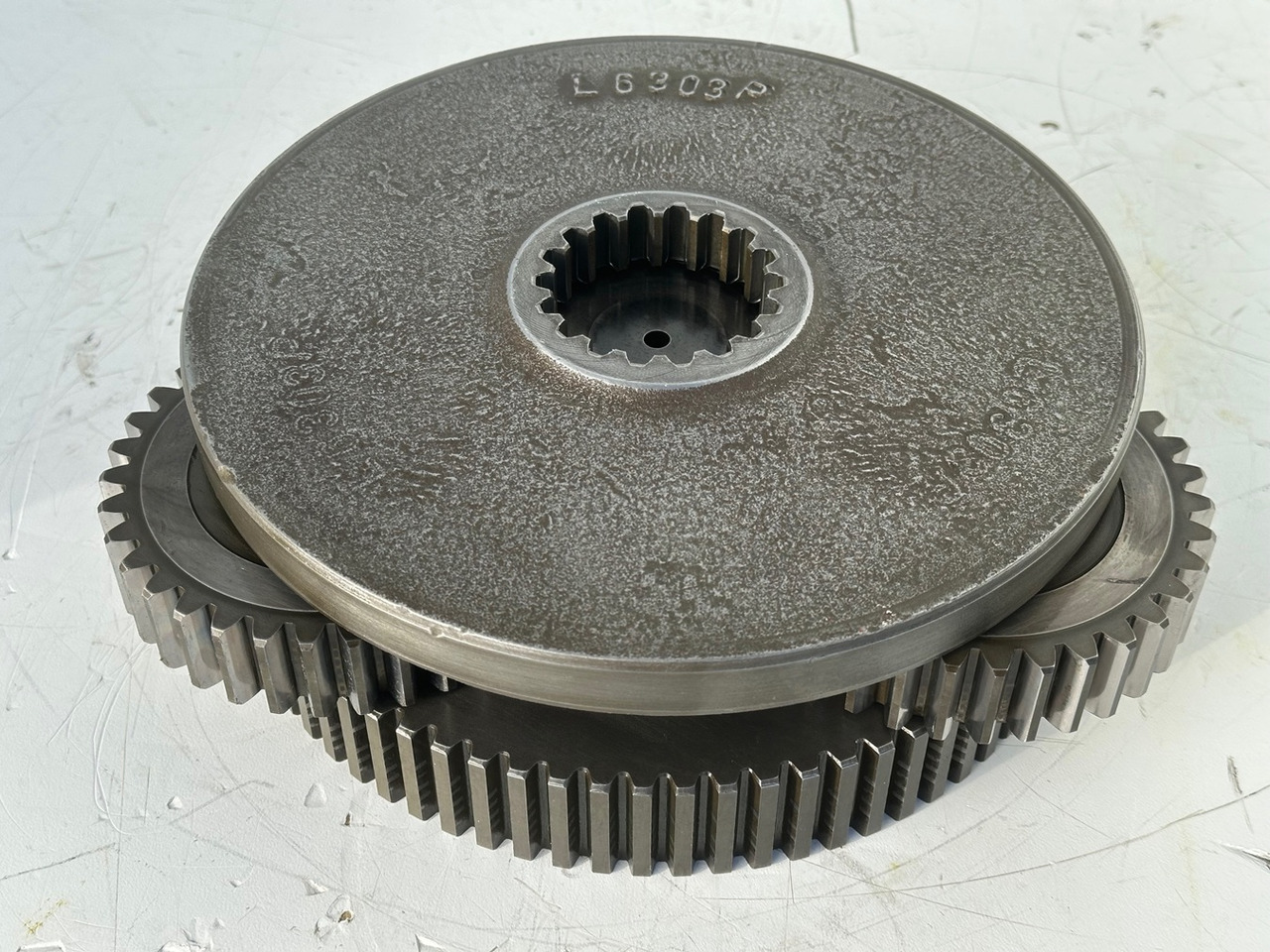 LIEBHERR Original Planetenträger ID-Nr.944171103 mit Planetenräder ID-Nr.944110603-ID-Nr.90201469 mit Lamellenträger ID-Nr.944112103. A900C,A944B,E942,LOS942,LOS944,P942,P944,R942,R944,R944B. #HRV# - Поворотный редуктор для Экскаваторов: фото 4 LIEBHERR Original Planetenträger ID-Nr.944171103 mit Planetenräder ID-Nr.944110603-ID-Nr.90201469 mit Lamellenträger ID-Nr.944112103. A900C,A944B,E942,LOS942,LOS944,P942,P944,R942,R944,R944B. #HRV# - Поворотный редуктор для Экскаваторов: фото 4