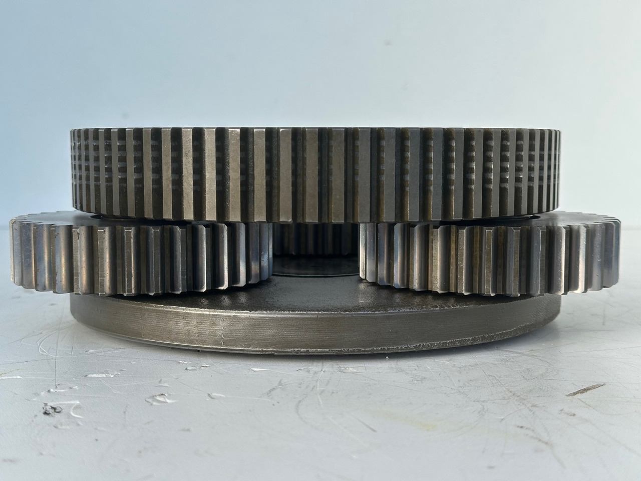 LIEBHERR Original Planetenträger ID-Nr.944171103 mit Planetenräder ID-Nr.944110603-ID-Nr.90201469 mit Lamellenträger ID-Nr.944112103. A900C,A944B,E942,LOS942,LOS944,P942,P944,R942,R944,R944B. #HRV# - Поворотный редуктор для Экскаваторов: фото 3 LIEBHERR Original Planetenträger ID-Nr.944171103 mit Planetenräder ID-Nr.944110603-ID-Nr.90201469 mit Lamellenträger ID-Nr.944112103. A900C,A944B,E942,LOS942,LOS944,P942,P944,R942,R944,R944B. #HRV# - Поворотный редуктор для Экскаваторов: фото 3