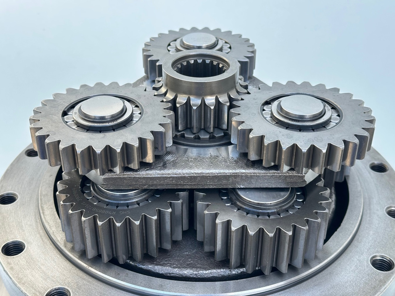 LIEBHERR Original Schwenkantrieb Typ:GFB2160 mit ID-Nr.11657357 – ID-Nr.12204229 – ID-Nr.12947309. R920 S-1545, R920-1545, R922LC-1442, R922 LC-1443, R924 LC-1444, R924 LC-1445. #11657357.04.10# - Поворотный редуктор для Гусеничных экскаваторов: фото 5 LIEBHERR Original Schwenkantrieb Typ:GFB2160 mit ID-Nr.11657357 – ID-Nr.12204229 – ID-Nr.12947309. R920 S-1545, R920-1545, R922LC-1442, R922 LC-1443, R924 LC-1444, R924 LC-1445. #11657357.04.10# - Поворотный редуктор для Гусеничных экскаваторов: фото 5