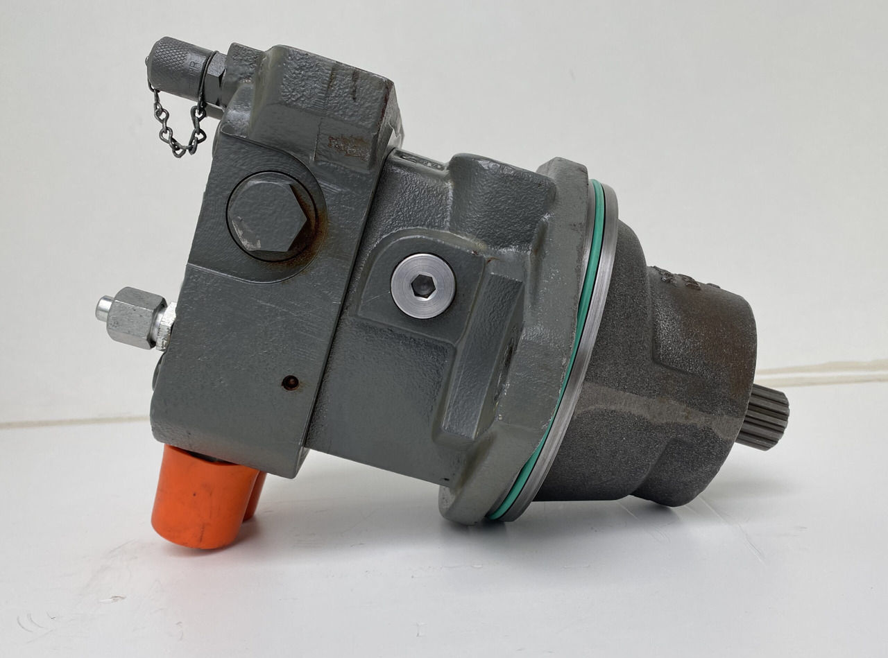 Liebherr Hydraulikeinbaumotor FMF045, ID-Nr.11432813. A913 COMP, A914 COMP, A914, A916 COMP ,A916, A918 COMP, A918, A920, A922 RAIL, A924 RAIL, LH18, R914 COMP, R914, R918, R920 K-LC,R920 K-NLC. #1055 - Поворотный редуктор для Строительной техники: фото 3 Liebherr Hydraulikeinbaumotor FMF045, ID-Nr.11432813. A913 COMP, A914 COMP, A914, A916 COMP ,A916, A918 COMP, A918, A920, A922 RAIL, A924 RAIL, LH18, R914 COMP, R914, R918, R920 K-LC,R920 K-NLC. #1055 - Поворотный редуктор для Строительной техники: фото 3