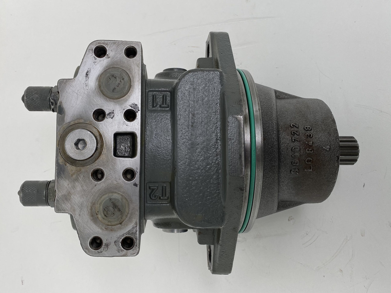 Liebherr Hydraulikeinbaumotor FMF045, ID-Nr.11432813. A913 COMP, A914 COMP, A914, A916 COMP ,A916, A918 COMP, A918, A920, A922 RAIL, A924 RAIL, LH18, R914 COMP, R914, R918, R920 K-LC,R920 K-NLC. #1055 - Поворотный редуктор для Строительной техники: фото 5 Liebherr Hydraulikeinbaumotor FMF045, ID-Nr.11432813. A913 COMP, A914 COMP, A914, A916 COMP ,A916, A918 COMP, A918, A920, A922 RAIL, A924 RAIL, LH18, R914 COMP, R914, R918, R920 K-LC,R920 K-NLC. #1055 - Поворотный редуктор для Строительной техники: фото 5