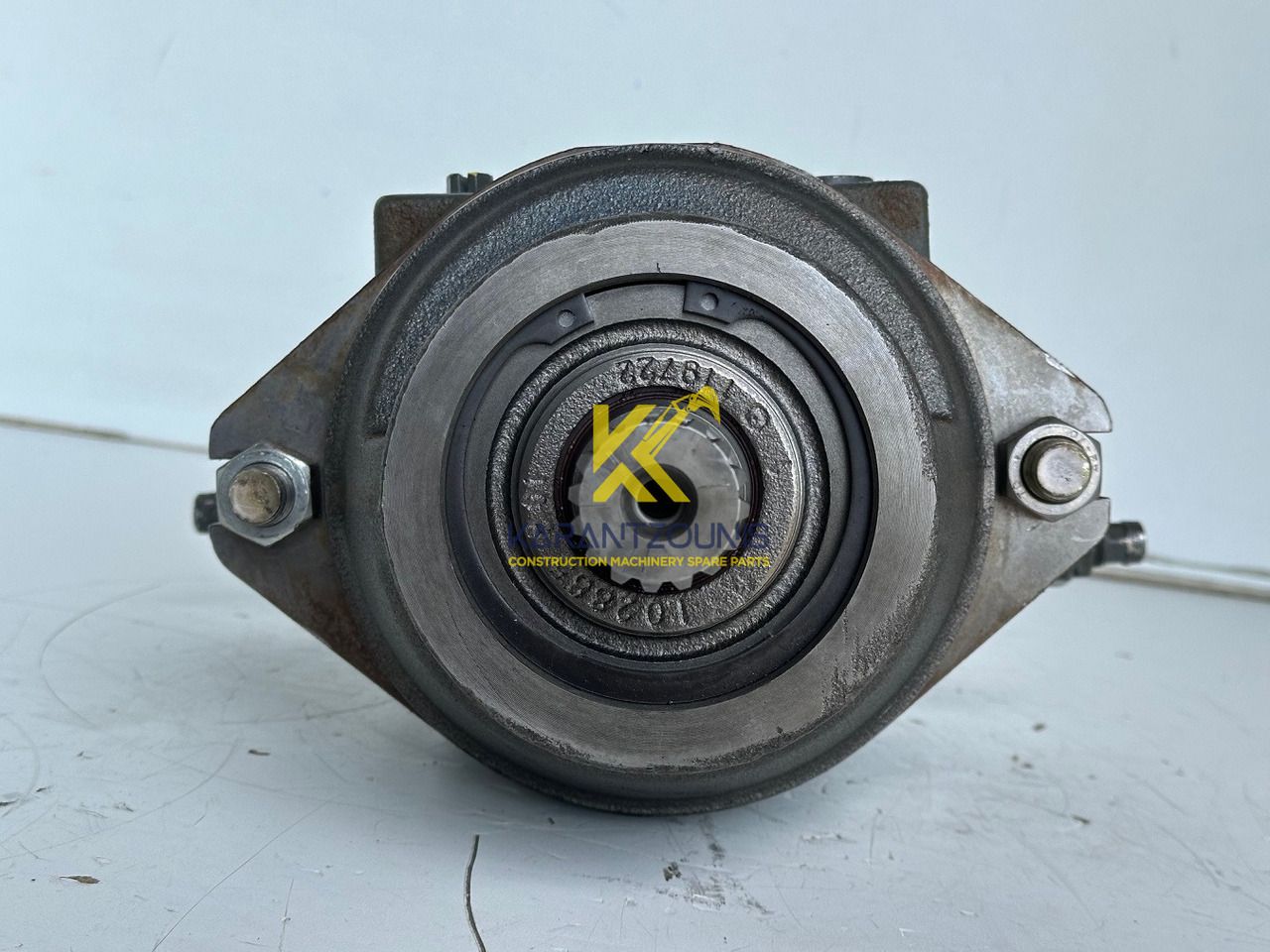 Liebherr Hydraulikeinbaumotor Typ:FMF058, ID-Nr.10122576 - ID-Nr.10145827 - ID-Nr.11371069. LOS1906, P924 COMP , R906, R906 PROTO, R916, R922, R924, R924 COMP, R926 COMP, R926 K LC. #39780# - Гидравлический мотор для Экскаваторов: фото 5 Liebherr Hydraulikeinbaumotor Typ:FMF058, ID-Nr.10122576 - ID-Nr.10145827 - ID-Nr.11371069. LOS1906, P924 COMP , R906, R906 PROTO, R916, R922, R924, R924 COMP, R926 COMP, R926 K LC. #39780# - Гидравлический мотор для Экскаваторов: фото 5