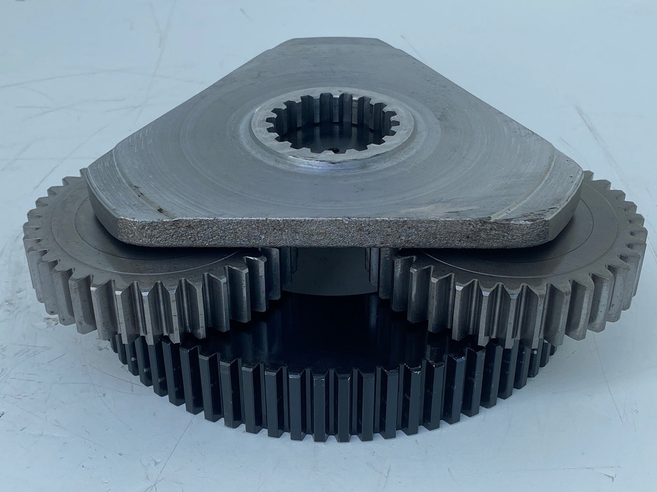 Liebherr Lamellenträger ID-Nr.944390203 - Planetenräder ID-Nr.90213984 - Planetenträger ID-Nr.944390003. SAT250/278 - SAT250/287 - SAT250A300. #PLA1550# - Поворотный редуктор для Гусеничных экскаваторов: фото 5 Liebherr Lamellenträger ID-Nr.944390203 - Planetenräder ID-Nr.90213984 - Planetenträger ID-Nr.944390003. SAT250/278 - SAT250/287 - SAT250A300. #PLA1550# - Поворотный редуктор для Гусеничных экскаваторов: фото 5