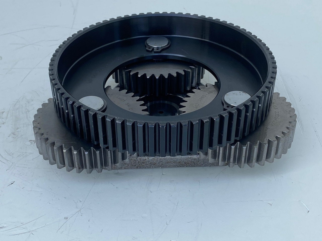 Liebherr Lamellenträger ID-Nr.944390203 - Planetenräder ID-Nr.90213984 - Planetenträger ID-Nr.944390003. SAT250/278 - SAT250/287 - SAT250A300. #PLA1550# - Поворотный редуктор для Гусеничных экскаваторов: фото 2 Liebherr Lamellenträger ID-Nr.944390203 - Planetenräder ID-Nr.90213984 - Planetenträger ID-Nr.944390003. SAT250/278 - SAT250/287 - SAT250A300. #PLA1550# - Поворотный редуктор для Гусеничных экскаваторов: фото 2