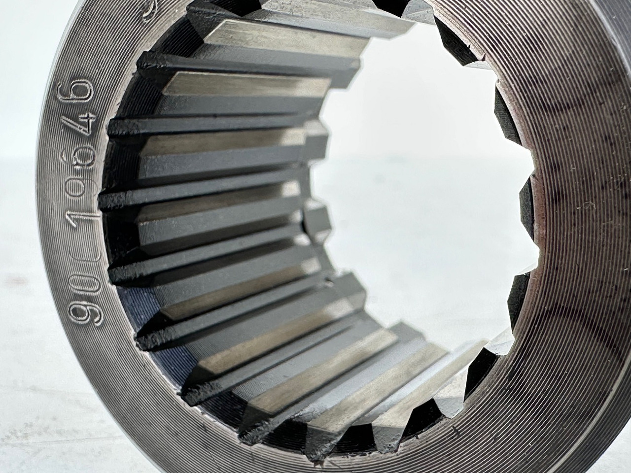 Liebherr Nabe. ID-Nr.90019646. SAT325/274. R946, R950, RZG390. #90019646.FR.40254# - Поворотный редуктор для Гусеничных экскаваторов: фото 4 Liebherr Nabe. ID-Nr.90019646. SAT325/274. R946, R950, RZG390. #90019646.FR.40254# - Поворотный редуктор для Гусеничных экскаваторов: фото 4