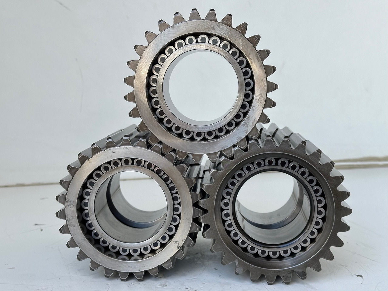 Liebherr Planetenrad ID-Nr.90024935. FAT400P112 - FAT400P130 - FAT400P139. R926, R928, R930, R934, R936, R938, R940, R944, R946, R950 T. #90024935.01.51139# - Коробка передач для Строительной техники: фото 4 Liebherr Planetenrad ID-Nr.90024935. FAT400P112 - FAT400P130 - FAT400P139. R926, R928, R930, R934, R936, R938, R940, R944, R946, R950 T. #90024935.01.51139# - Коробка передач для Строительной техники: фото 4