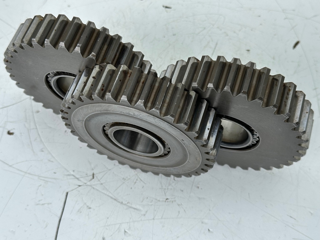 Liebherr Planetenrad ID-Nr.90208499 mit Zylinderrollenlager. SAT325/294. R936, R940, R946, R950. #90208499.081.073# - Поворотный редуктор для Строительной техники: фото 3 Liebherr Planetenrad ID-Nr.90208499 mit Zylinderrollenlager. SAT325/294. R936, R940, R946, R950. #90208499.081.073# - Поворотный редуктор для Строительной техники: фото 3