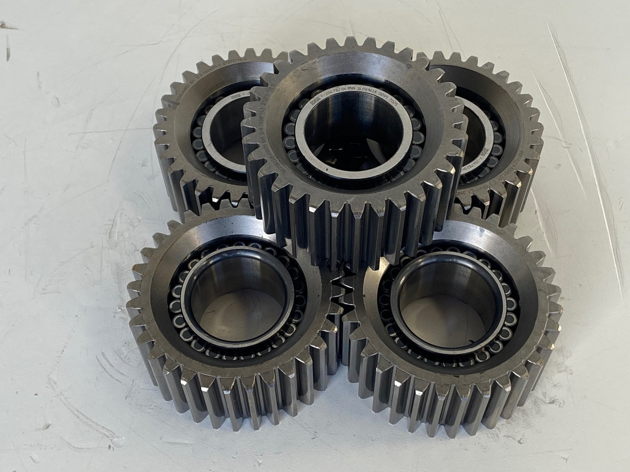 Liebherr Planetenrad ID-Nr.90216227. SAT300A1200. R926-1715 - R928-1715 - R930-1716. #P0161# - Поворотный редуктор для Строительной техники: фото 4 Liebherr Planetenrad ID-Nr.90216227. SAT300A1200. R926-1715 - R928-1715 - R930-1716. #P0161# - Поворотный редуктор для Строительной техники: фото 4