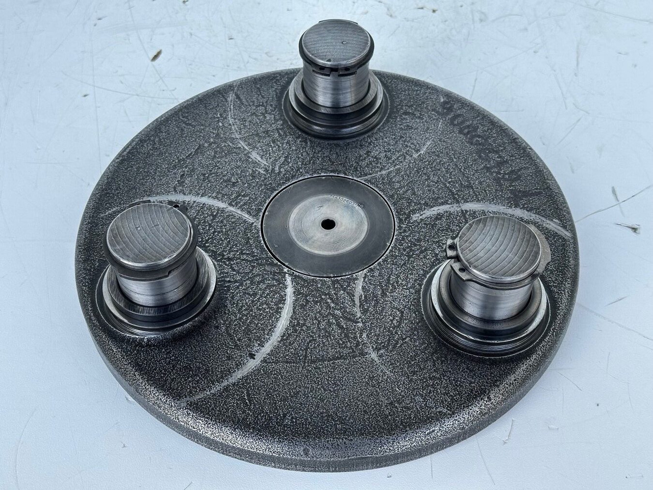 Liebherr Planetenträger ID-Nr.90006124. SAT325/274. R946, R950, RZG390. #90006124.FR.40254# - Поворотный редуктор для Экскаваторов для демонтажных работ: фото 2 Liebherr Planetenträger ID-Nr.90006124. SAT325/274. R946, R950, RZG390. #90006124.FR.40254# - Поворотный редуктор для Экскаваторов для демонтажных работ: фото 2