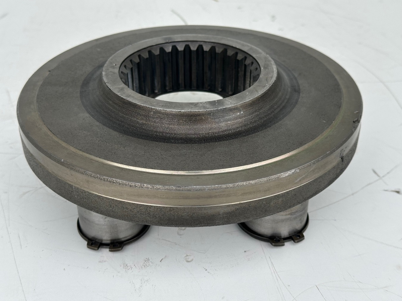 Liebherr Planetenträger ID-Nr.944306303 - ID-Nr.9443063. A924, A934, LH30, LH35, R906, R916, R922, R924, R926, R932, R934, R944. #944306303.L6.1000# - Поворотный редуктор для Строительной техники: фото 4 Liebherr Planetenträger ID-Nr.944306303 - ID-Nr.9443063. A924, A934, LH30, LH35, R906, R916, R922, R924, R926, R932, R934, R944. #944306303.L6.1000# - Поворотный редуктор для Строительной техники: фото 4