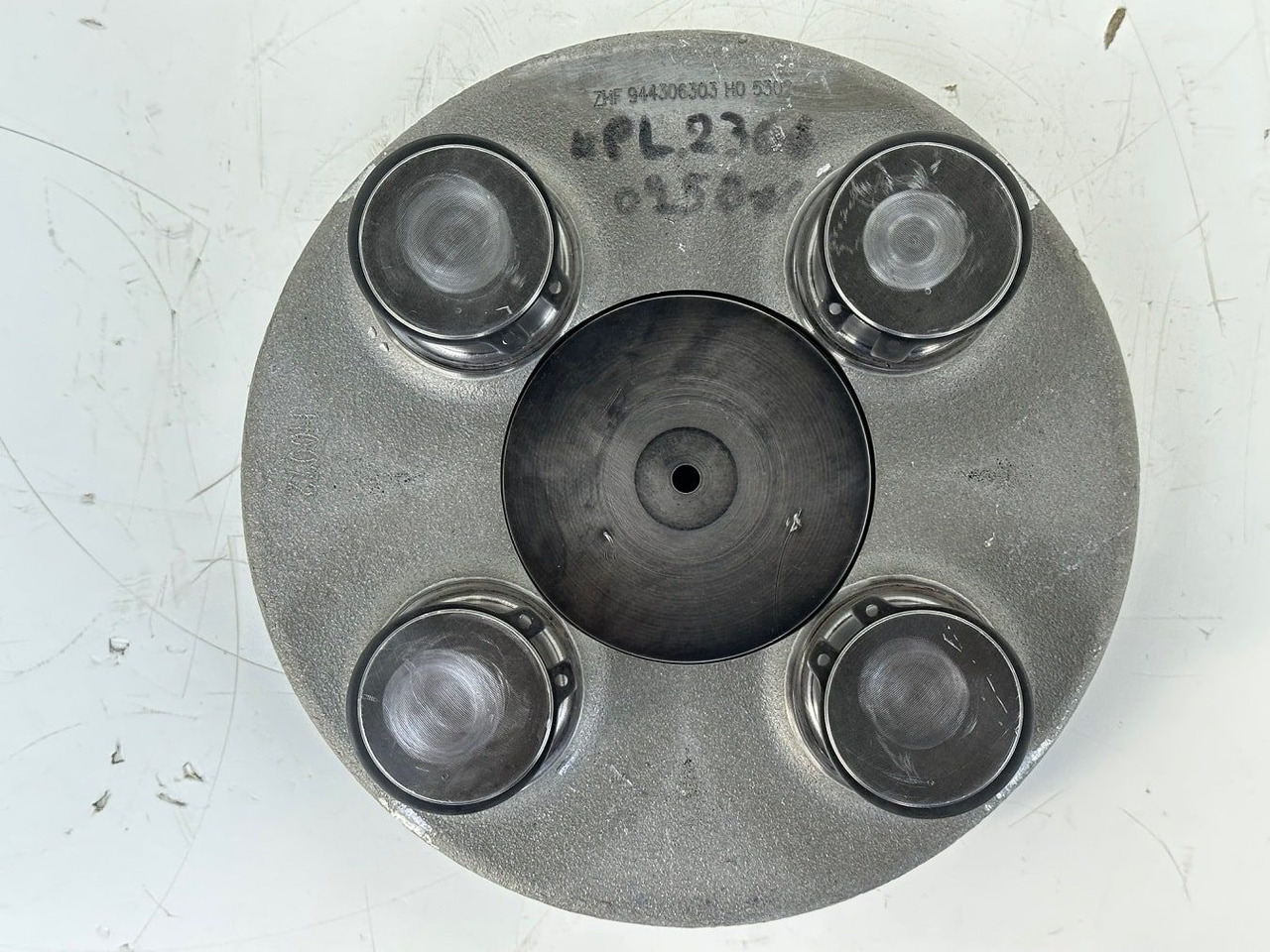 Liebherr Planetenträger ID-Nr.944306303 - ID-Nr.9443063. A924, A934, LH30, LH35, R906, R916, R922, R924, R926, R932, R934, R944. #PLANT2366-0250# - Поворотный редуктор для Строительной техники: фото 3 Liebherr Planetenträger ID-Nr.944306303 - ID-Nr.9443063. A924, A934, LH30, LH35, R906, R916, R922, R924, R926, R932, R934, R944. #PLANT2366-0250# - Поворотный редуктор для Строительной техники: фото 3