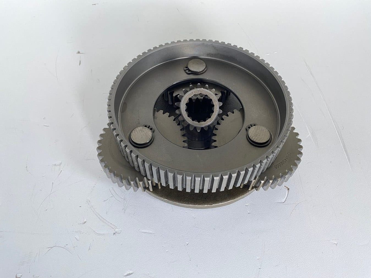 Liebherr Schwenkantrieb SAT250/278, ID-Nr.90017772 - ID-Nr.90017773 - ID-Nr.90017774 - ID-Nr.90209641. #0383# - Поворотный редуктор для Гусеничных экскаваторов: фото 4 Liebherr Schwenkantrieb SAT250/278, ID-Nr.90017772 - ID-Nr.90017773 - ID-Nr.90017774 - ID-Nr.90209641. #0383# - Поворотный редуктор для Гусеничных экскаваторов: фото 4