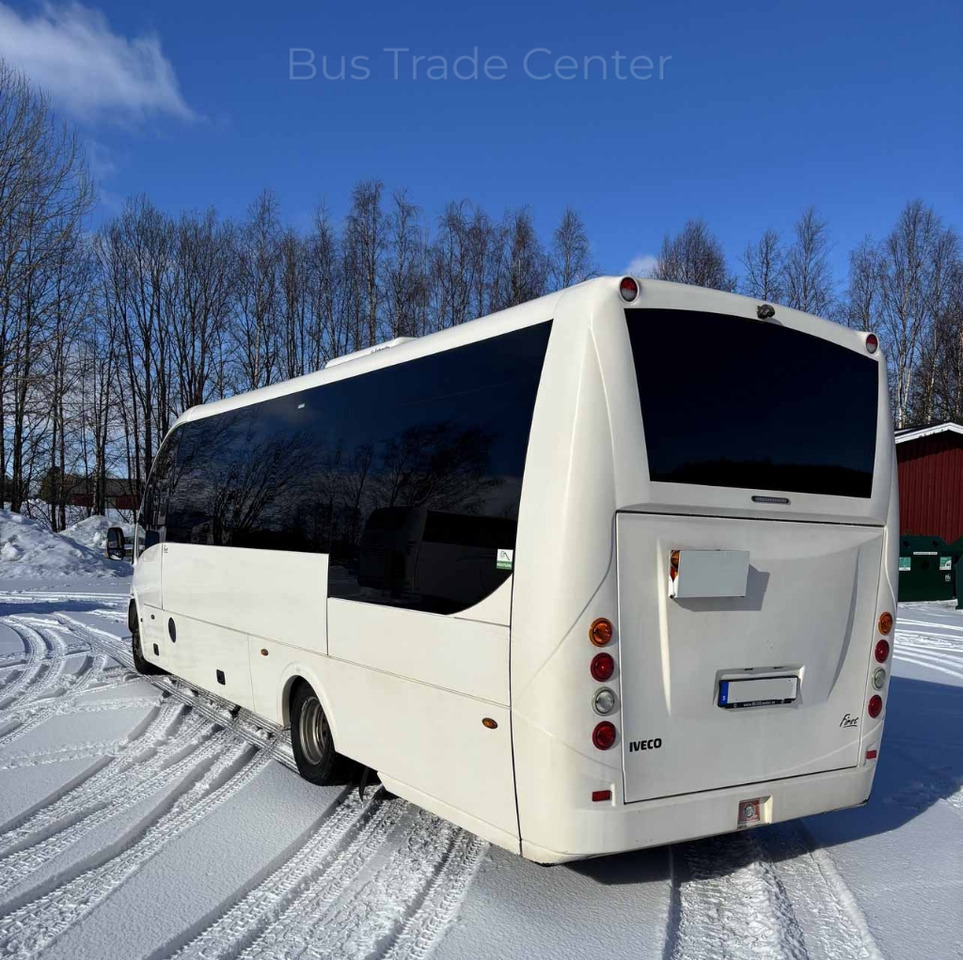 IVECO Daily 70C17 - Микроавтобус, Пассажирский фургон: фото 4 IVECO Daily 70C17 - Микроавтобус, Пассажирский фургон: фото 4