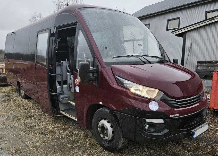 IVECO ROSERO FIRST 70C18 - Микроавтобус, Пассажирский фургон: фото 1 IVECO ROSERO FIRST 70C18 - Микроавтобус, Пассажирский фургон: фото 1