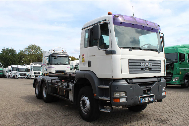 MAN TGA 26.360 * 6X4 * EURO 3 * - Тросовый мультилифт: фото 5 MAN TGA 26.360 * 6X4 * EURO 3 * - Тросовый мультилифт: фото 5