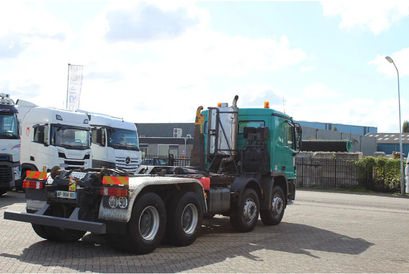 Mercedes-Benz Actros 3241 * 3 PEDAL * TOP CONDITION * - Крюковой мультилифт: фото 4 Mercedes-Benz Actros 3241 * 3 PEDAL * TOP CONDITION * - Крюковой мультилифт: фото 4