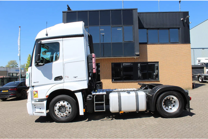 Mercedes-Benz Actros 1843 * RETARDER * EURO6 * - Тягач: фото 2 Mercedes-Benz Actros 1843 * RETARDER * EURO6 * - Тягач: фото 2