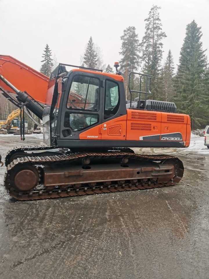 Гусеничный экскаватор Doosan DX 300 LC-5: фото 16 Гусеничный экскаватор Doosan DX 300 LC-5: фото 16