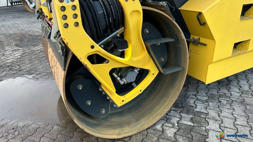 Дорожный каток Bomag BW 174 AP-4V AM: фото 6