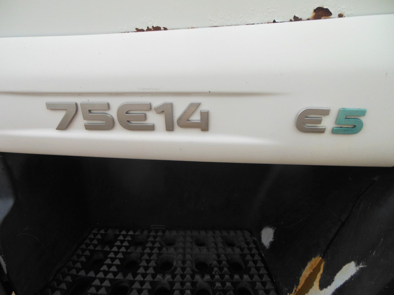 Iveco EUROCARGO 75E14 - Малотоннажный фургон: фото 5 Iveco EUROCARGO 75E14 - Малотоннажный фургон: фото 5