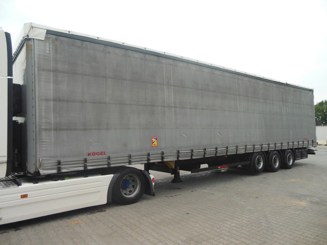 Kögel SN 24, LOWDECK, LIFTACHSE, SAF - Тентованный полуприцеп: фото 2 Kögel SN 24, LOWDECK, LIFTACHSE, SAF - Тентованный полуприцеп: фото 2