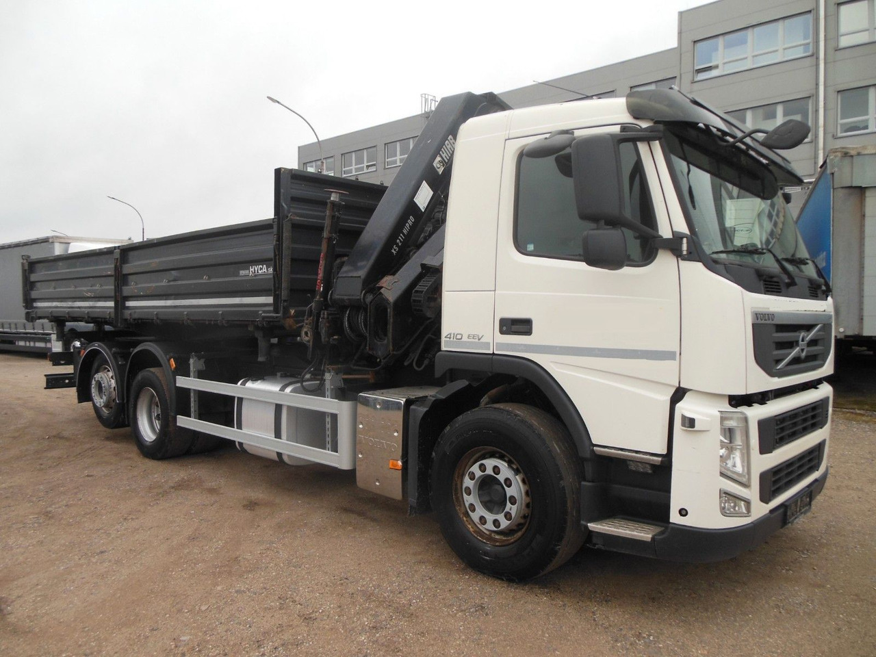 Volvo FM 410, 6X2, DREISEITEN KIPPER, HIAB XS 211 - Самосвал, Автоманипулятор: фото 2 Volvo FM 410, 6X2, DREISEITEN KIPPER, HIAB XS 211 - Самосвал, Автоманипулятор: фото 2