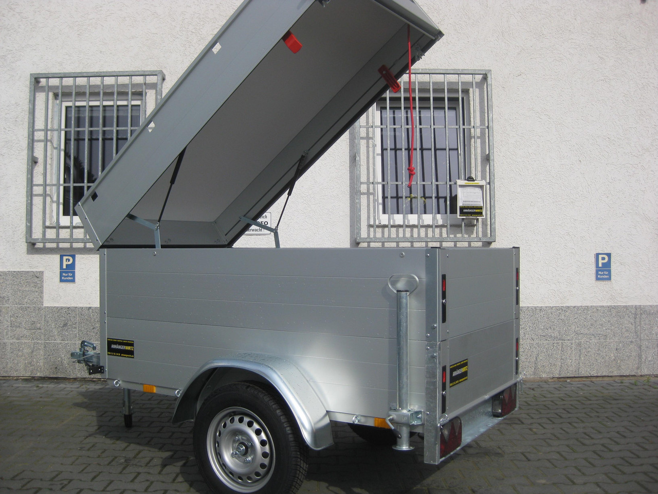 ALUBOXX Deckelanhänger GT 500 VT1 181x101x83cm (XXS) 500kg Best Deal Aktion - Прицеп-фургон: фото 5 ALUBOXX Deckelanhänger GT 500 VT1 181x101x83cm (XXS) 500kg Best Deal Aktion - Прицеп-фургон: фото 5