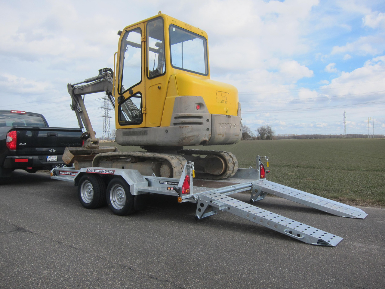 Brian James Digger Plant 543-3217-35 320x170cm Schaufelablage Rampen Reserverad 3500kg - Прицеп для спецтехники: фото 1 Brian James Digger Plant 543-3217-35 320x170cm Schaufelablage Rampen Reserverad 3500kg - Прицеп для спецтехники: фото 1