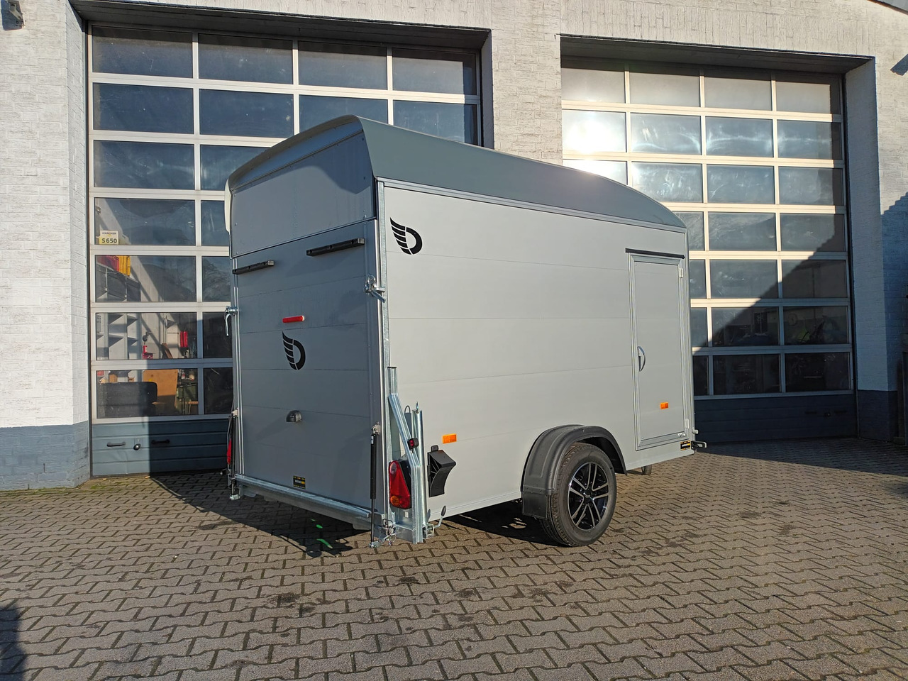 Cargo Roadster 300 300x150x184cm Alu Poly irongrey Alufelgen Seitentür Pullman 100km/H 1300kg - Прицеп для легкового автомобиля: фото 3 Cargo Roadster 300 300x150x184cm Alu Poly irongrey Alufelgen Seitentür Pullman 100km/H 1300kg - Прицеп для легкового автомобиля: фото 3
