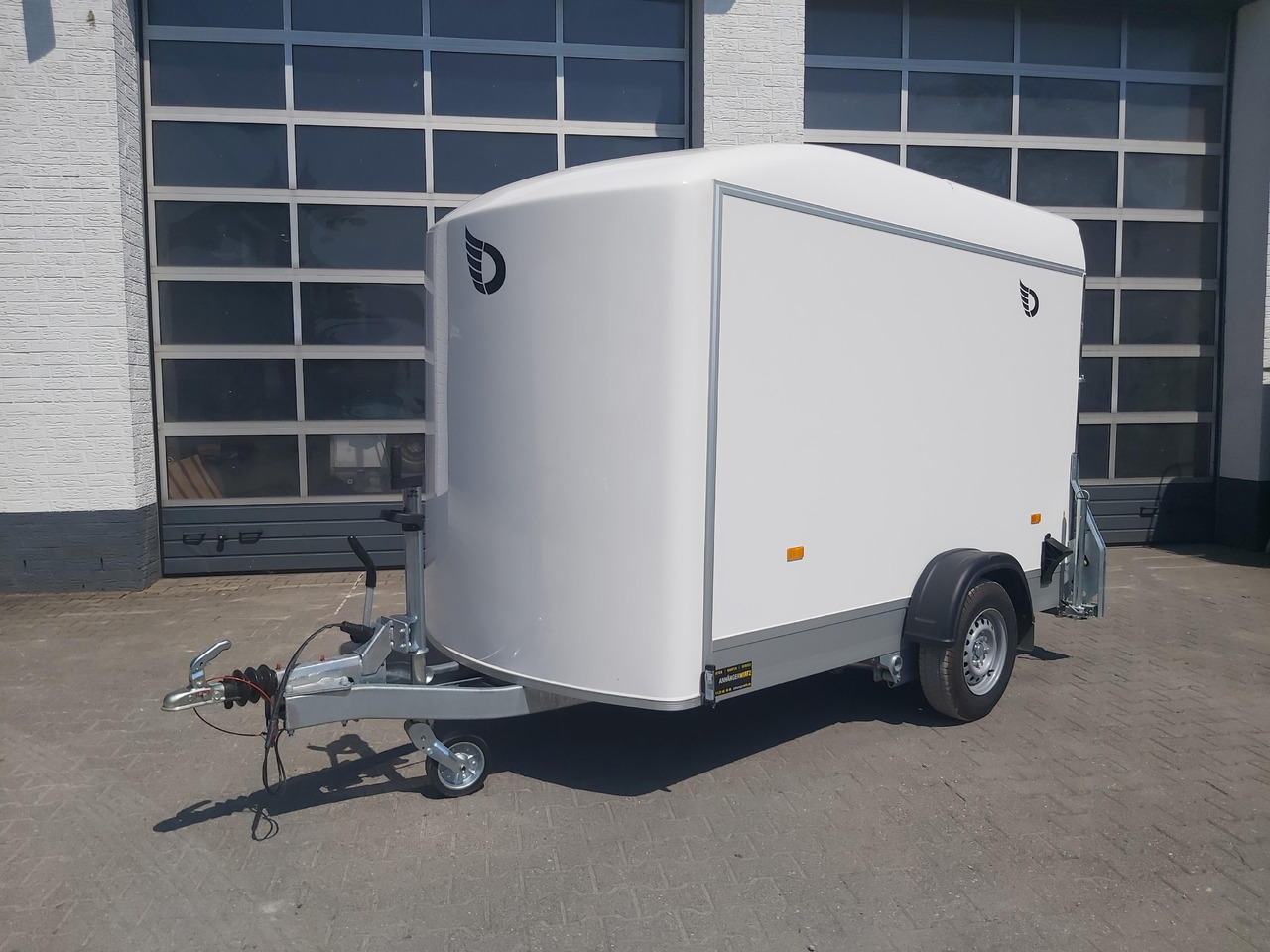 Cargo Roadster 300 300x150x184cm Wood weiss Poly weiss Pullman 100 km/H 1300kg Modell 2024 - Прицеп-фургон: фото 1 Cargo Roadster 300 300x150x184cm Wood weiss Poly weiss Pullman 100 km/H 1300kg Modell 2024 - Прицеп-фургон: фото 1