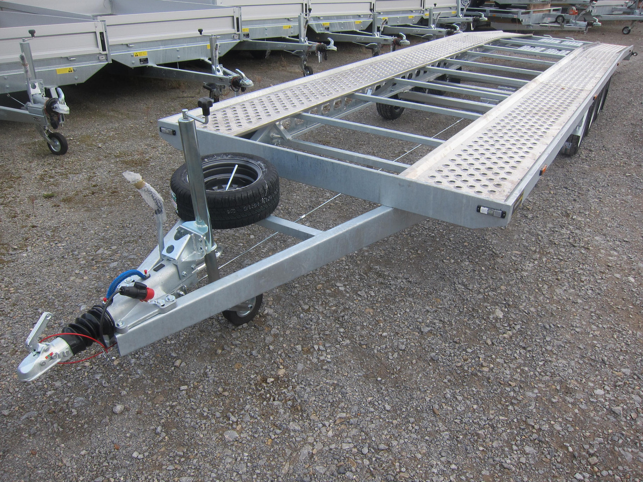 Cartrailer 3500 easyload knicklader 805x205cm Tridem 13" 3500kg für 2 PKW - Прицеп-автовоз: фото 3 Cartrailer 3500 easyload knicklader 805x205cm Tridem 13" 3500kg für 2 PKW - Прицеп-автовоз: фото 3